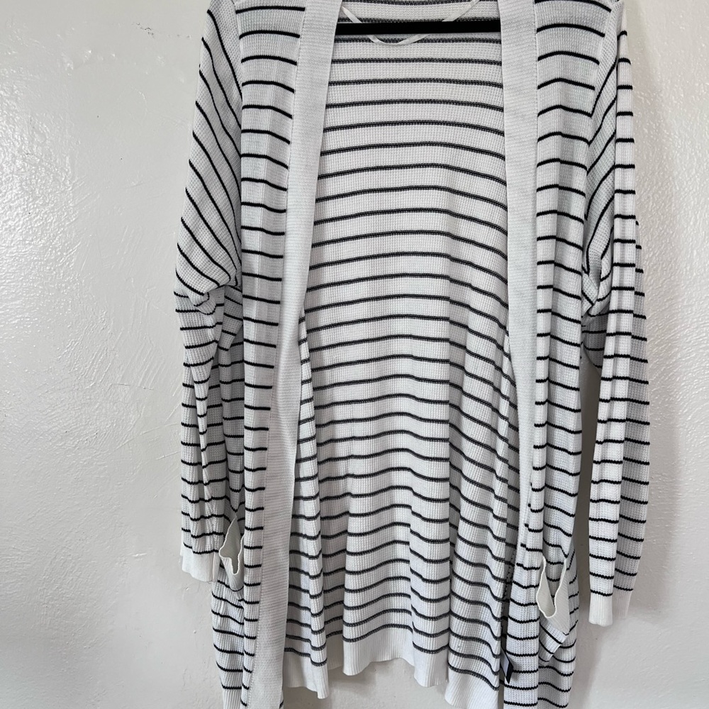 Black & white striped cardigan torrid